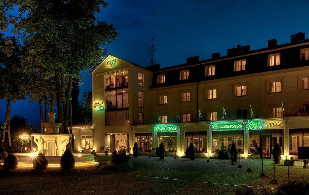 Hotel Pietrak Wągrowiec Exterior foto